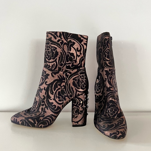 Printed Block Heeled Ankle Bootie with Studs - Picture 1 of 4